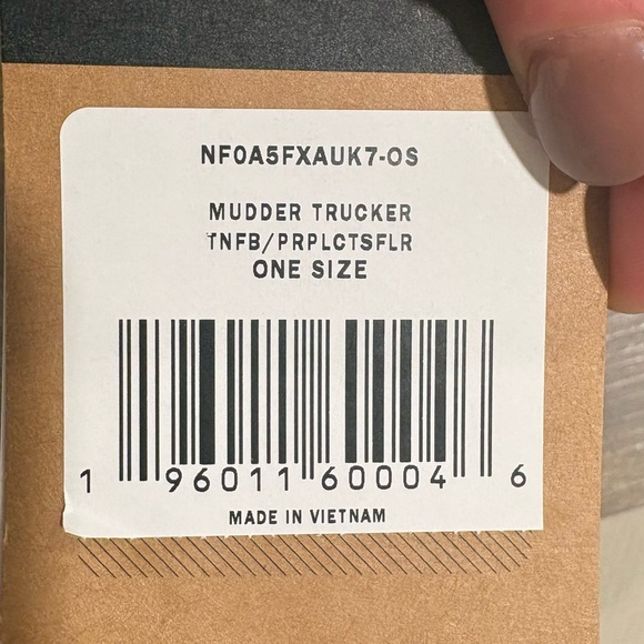 NEW adult North Face Cap - Picture 3 of 3